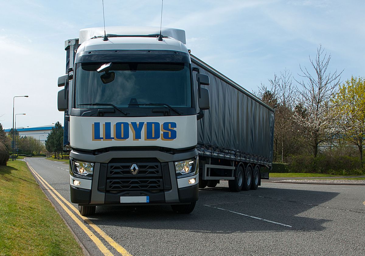 Lloyds Vehicle Turning